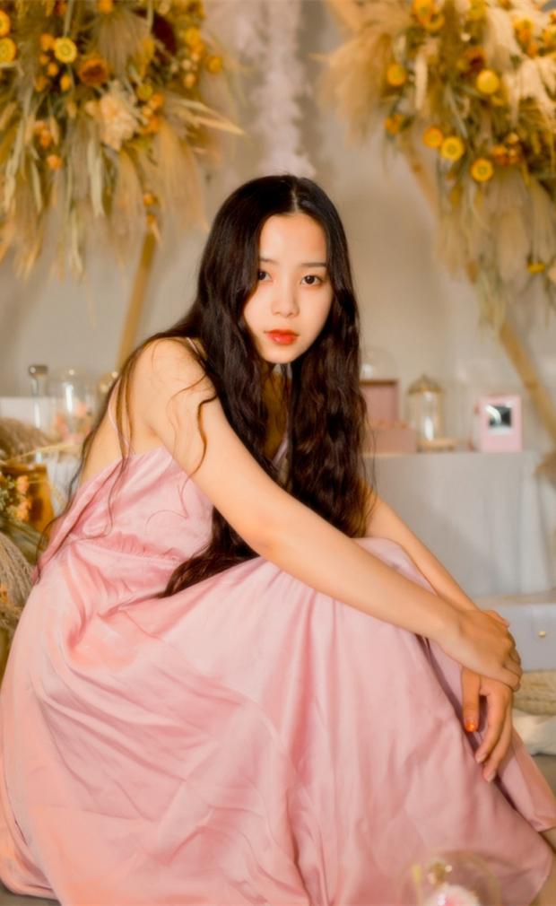 美女第一次上床_黑丝美女勾引帅哥上床_美女空姐激情上床图片