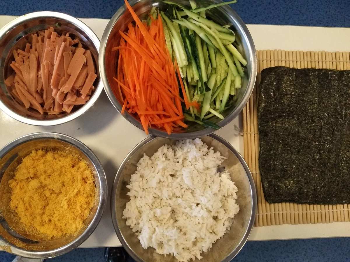 自制寿司的做法图解_小熊寿司的做法图解_寿司的做法图解