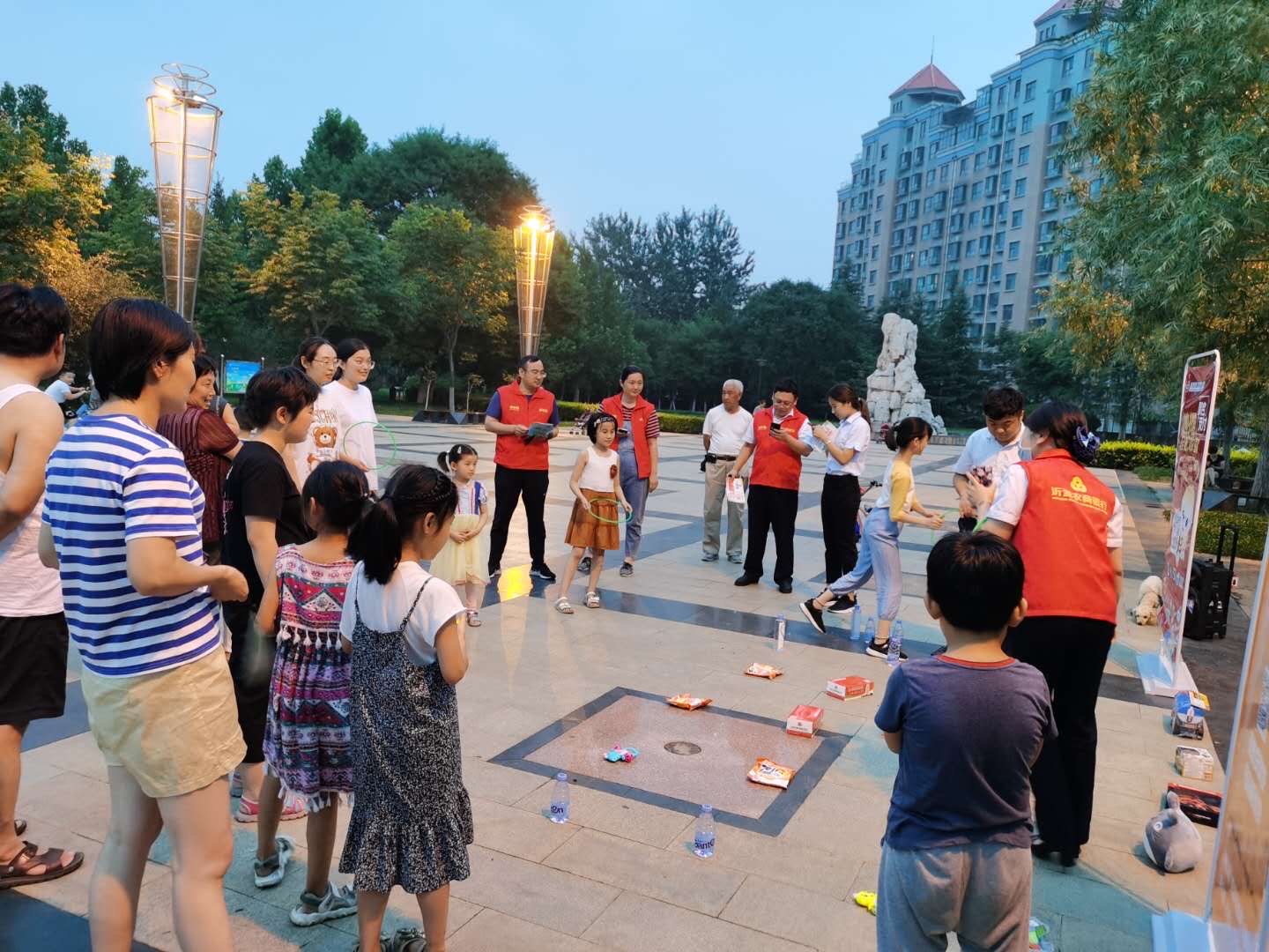 可以摆地摊的手游_支持地摊的手机游戏_地摊游戏