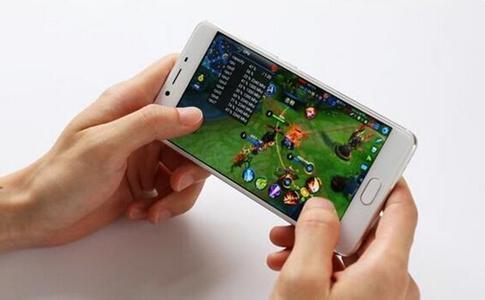 手机怎么打游戏好玩又省电-游戏中的省电技巧