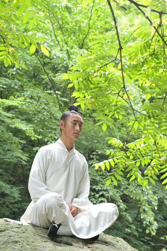 玩手机游戏用英语怎么说_手机玩多了游戏_玩手机游戏的危害