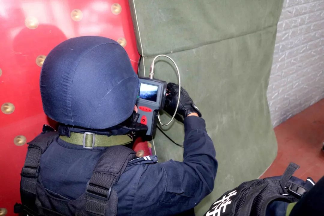 真实特警手机游戏_特警真实手机游戏大全_手机真实养鱼游戏