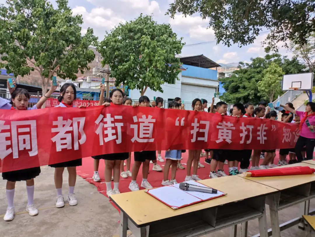 监控手机玩游戏的软件_监控人游戏手机版沙盒_手机怎么监控手机游戏