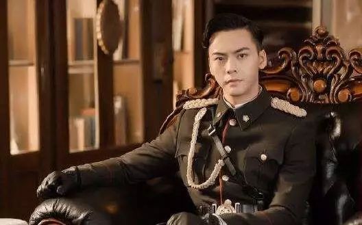 恋夜剧场_恋夜全部视频_光与夜之恋cv