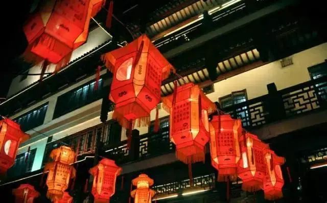 元宵广州哪里好玩_元宵广州活动_广州元宵