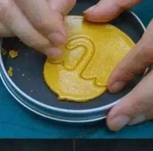 抠糖饼鱿鱼游戏_鱿鱼游戏抠糖饼游戏规则_手机鱿鱼游戏抠糖饼