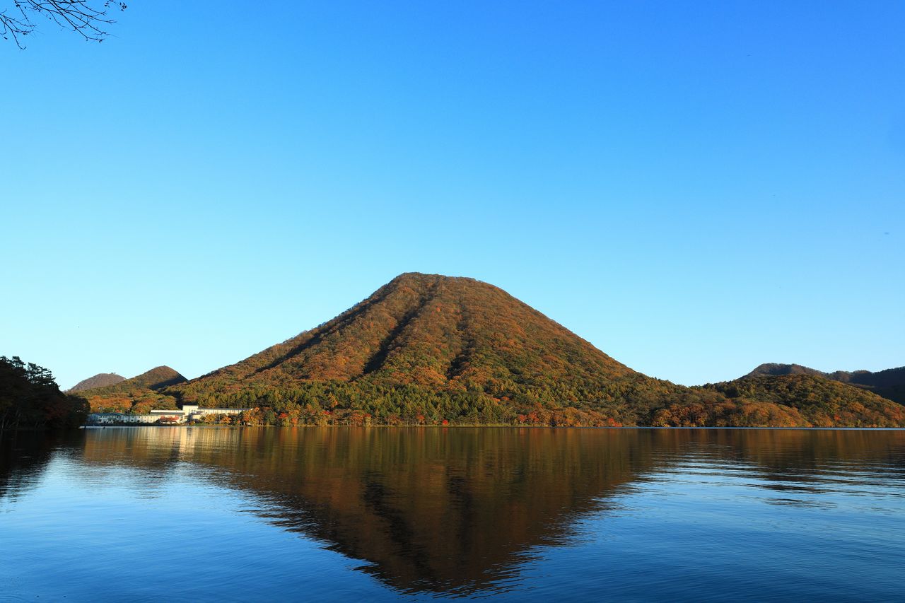 富士山在日本哪里_富士山高多少米_富士山
