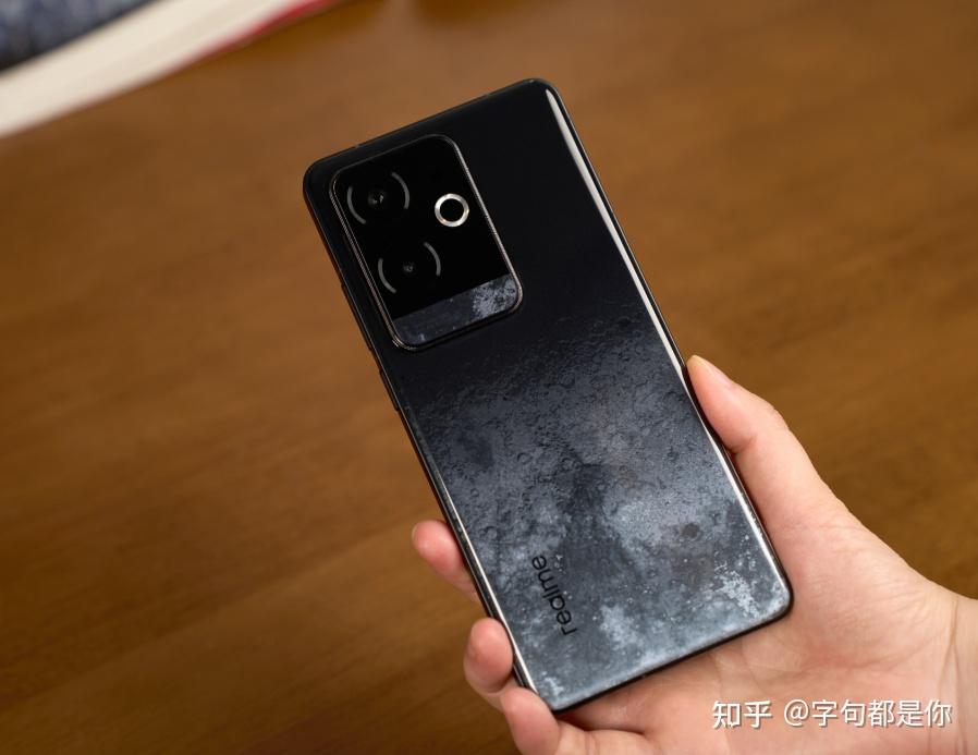 真我是游戏手机_真我手机游戏是什么客户端_真我手机游戏是有QQ消息
