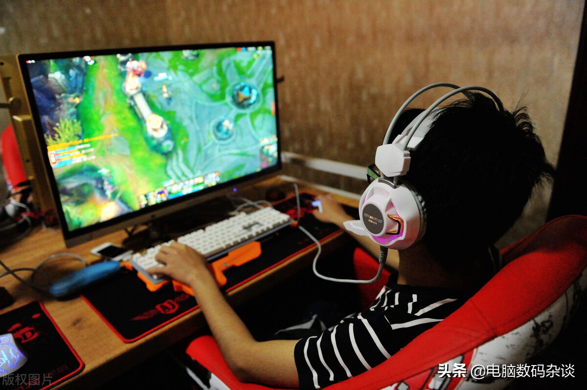 电脑上下载手游_手机在哪才能下载电脑游戏_在电脑上下载手游的软件