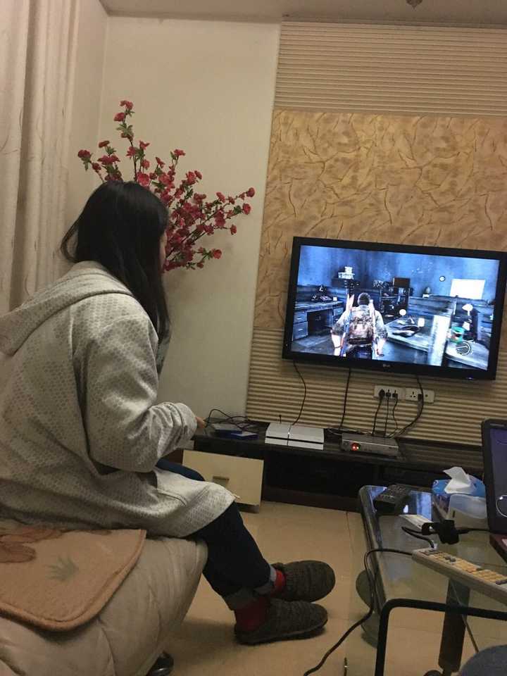 手机怎么边拍边玩游戏的_拍照打游戏手机_拍玩手机游戏有哪些